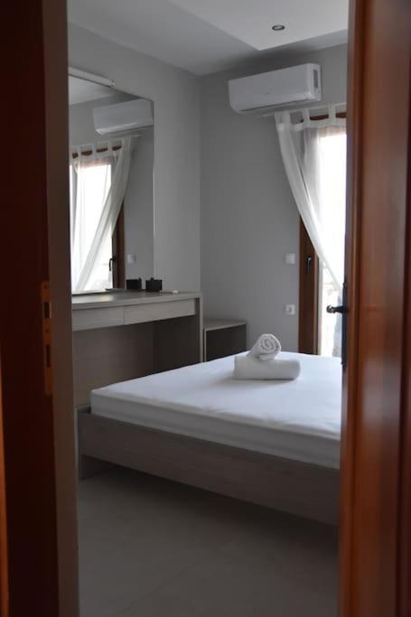 Апартаменты Brezza Marina House Афитос Экстерьер фото