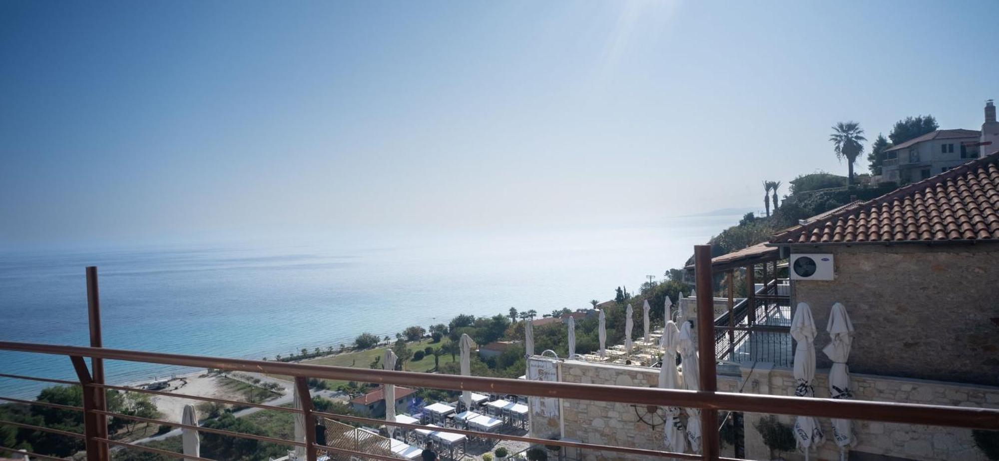 Апартаменты Brezza Marina House Афитос Экстерьер фото
